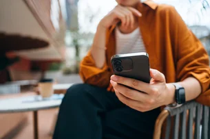 Arrependimento na palma da mão: o impacto do uso excessivo de smartphones