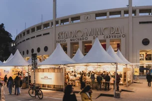 A Feira do Livro anuncia programação, com Raphael Montes, Pedro Bandeiras e outros autores; confira