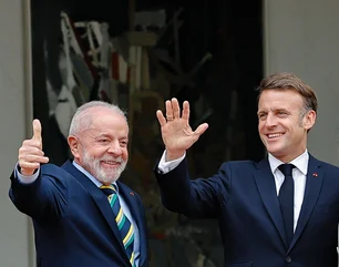 Imagem referente à matéria: Em Paris, Lula diz que mundo precisa estar preparado para combater extrema-direita