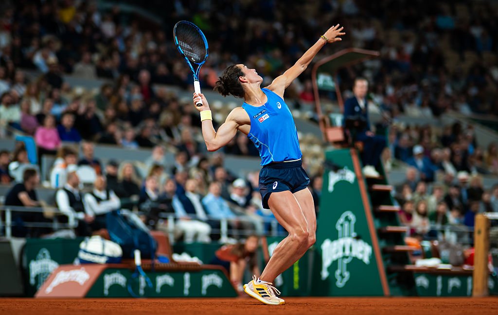 Conheça a tenista francesa chamada de 'fedida' que virou a sensação de Roland Garros